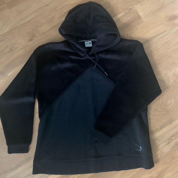 Oversized Velvety Hoodie: Puma - Picture 2 of 13